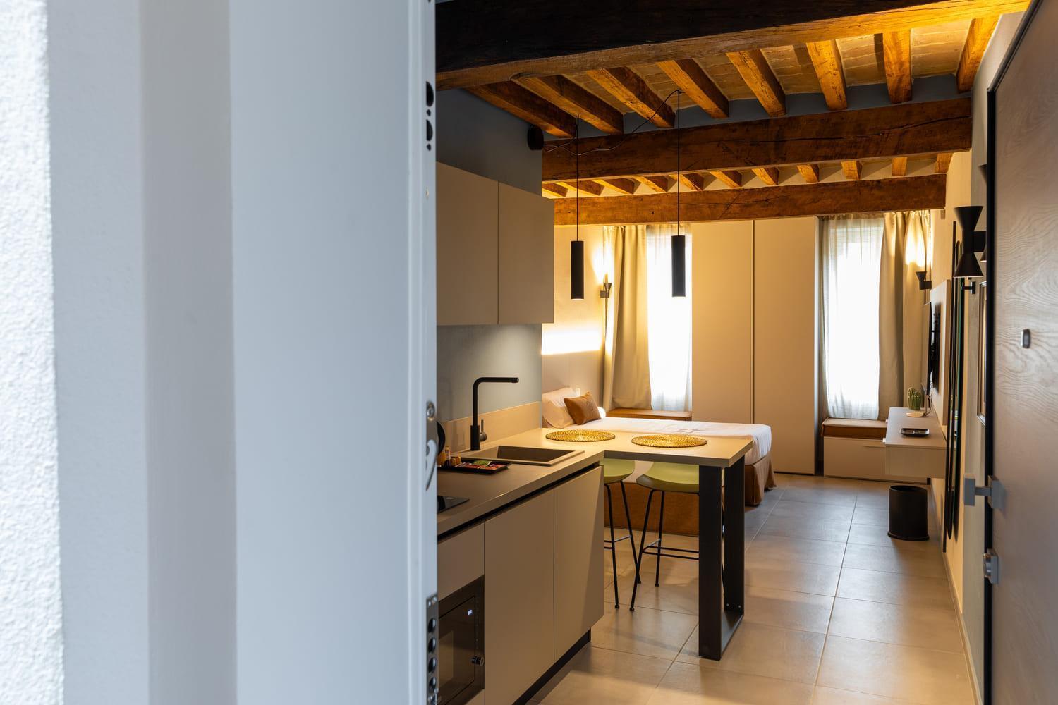Palais Bernadette Aparthotel Parma Exteriör bild
