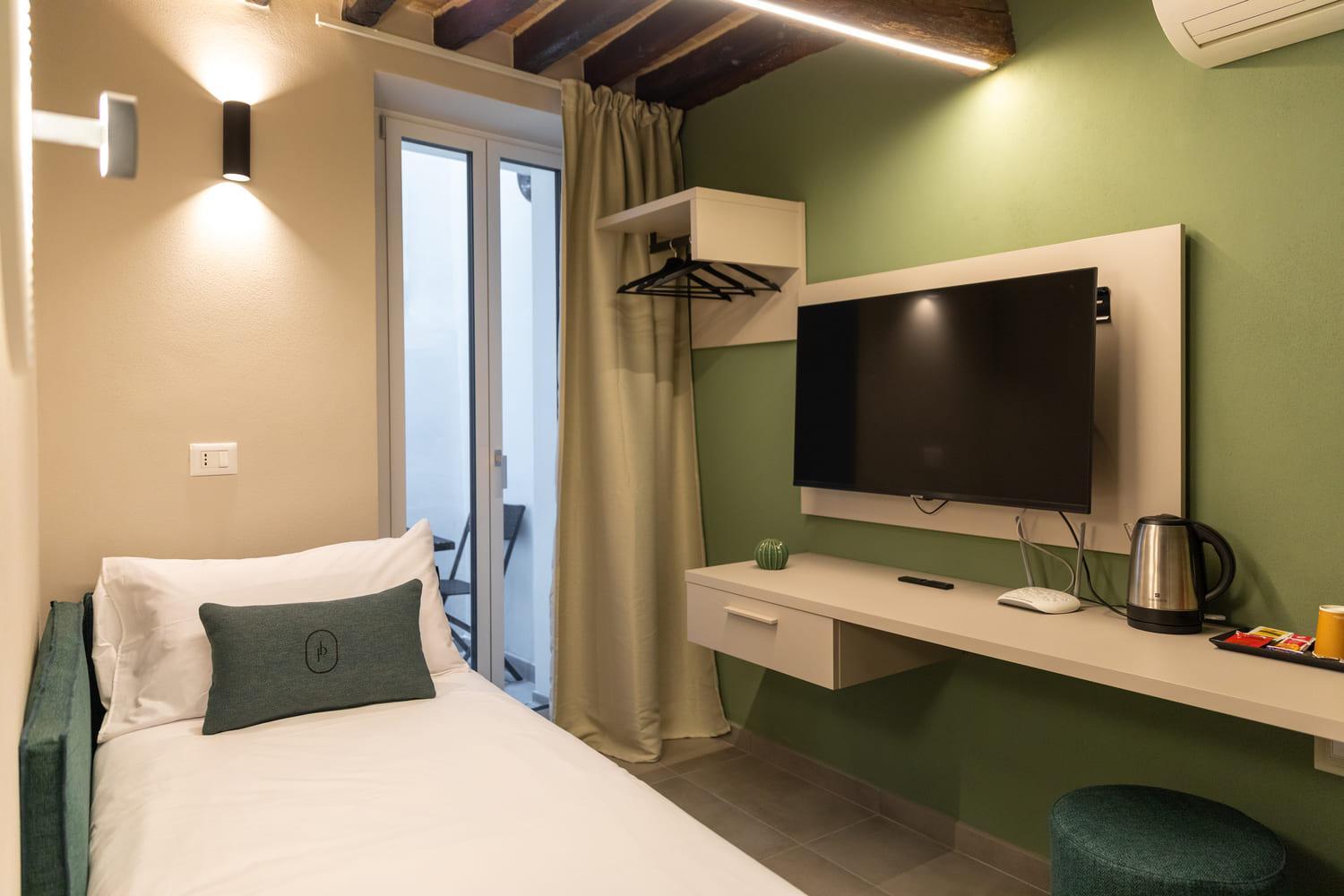 Palais Bernadette Aparthotel Parma Exteriör bild