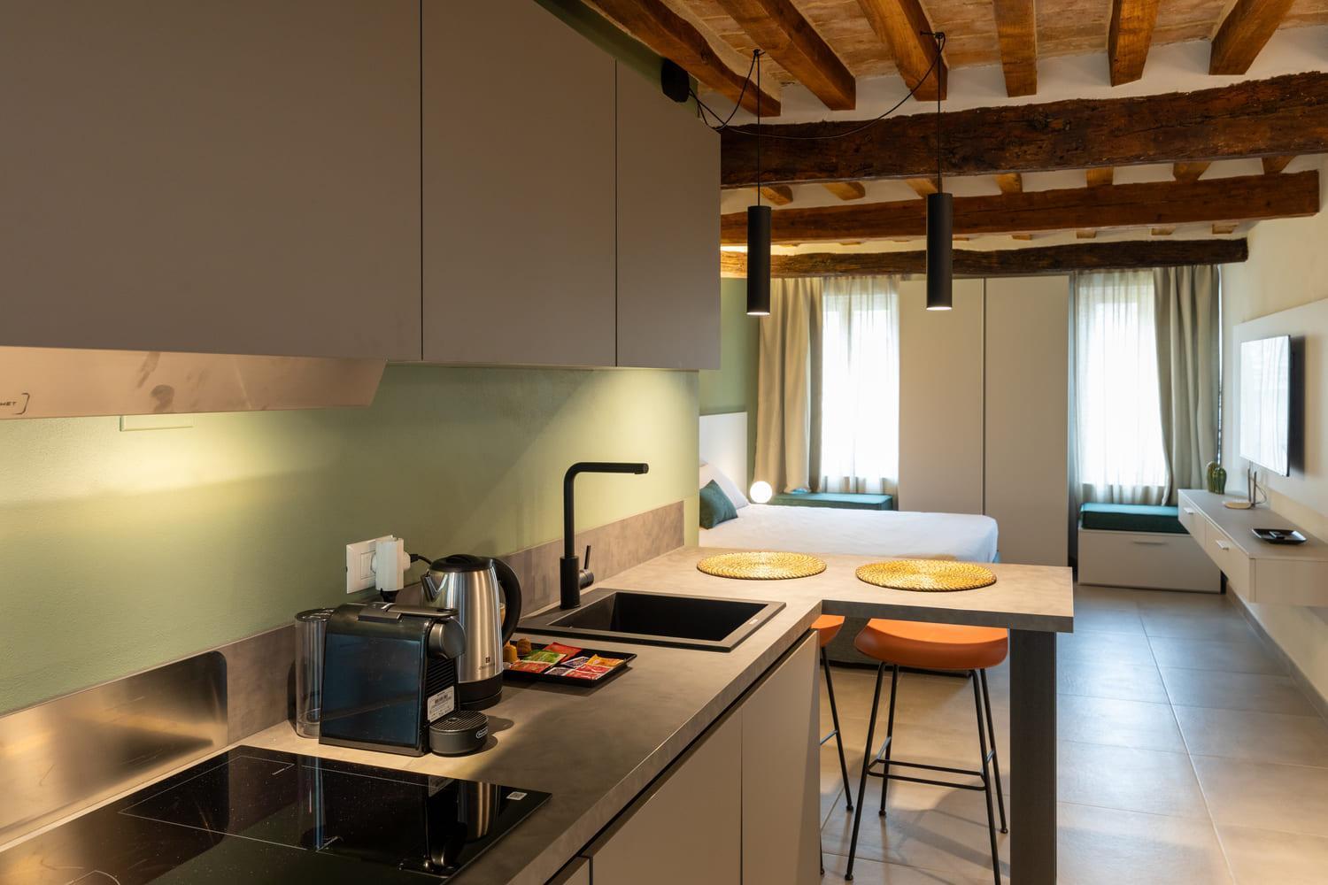 Palais Bernadette Aparthotel Parma Exteriör bild